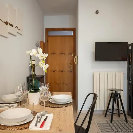 Apartament Modern & Bright - 100m From The Otranto