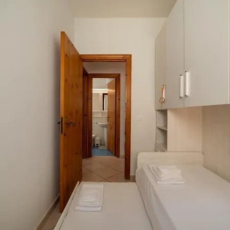 Apartament Modern & Bright - 100m From The