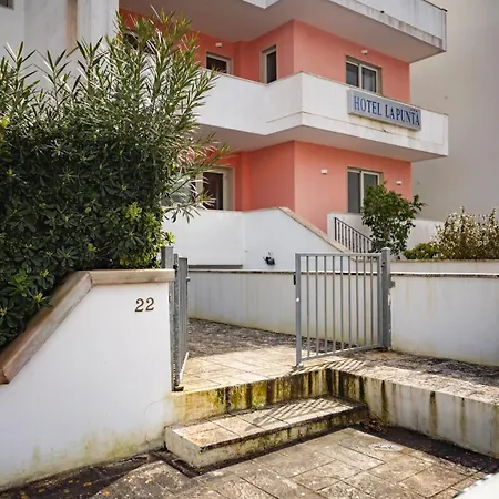 Modern & Bright - 100m From The * Otranto